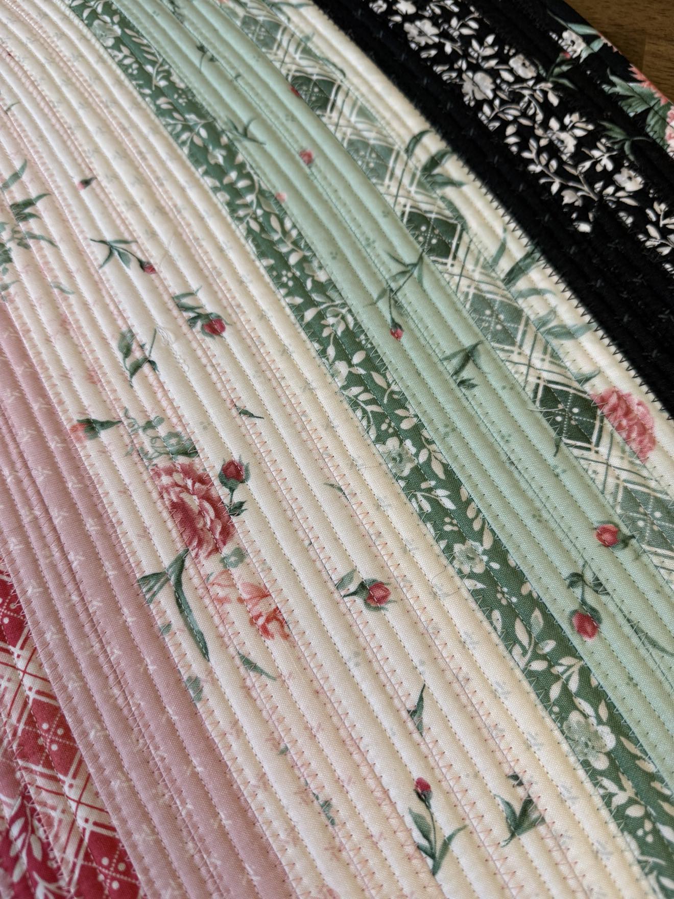 Oval Handmade Cotton Jelly Roll Rug 28" x 44" Garden Picnic