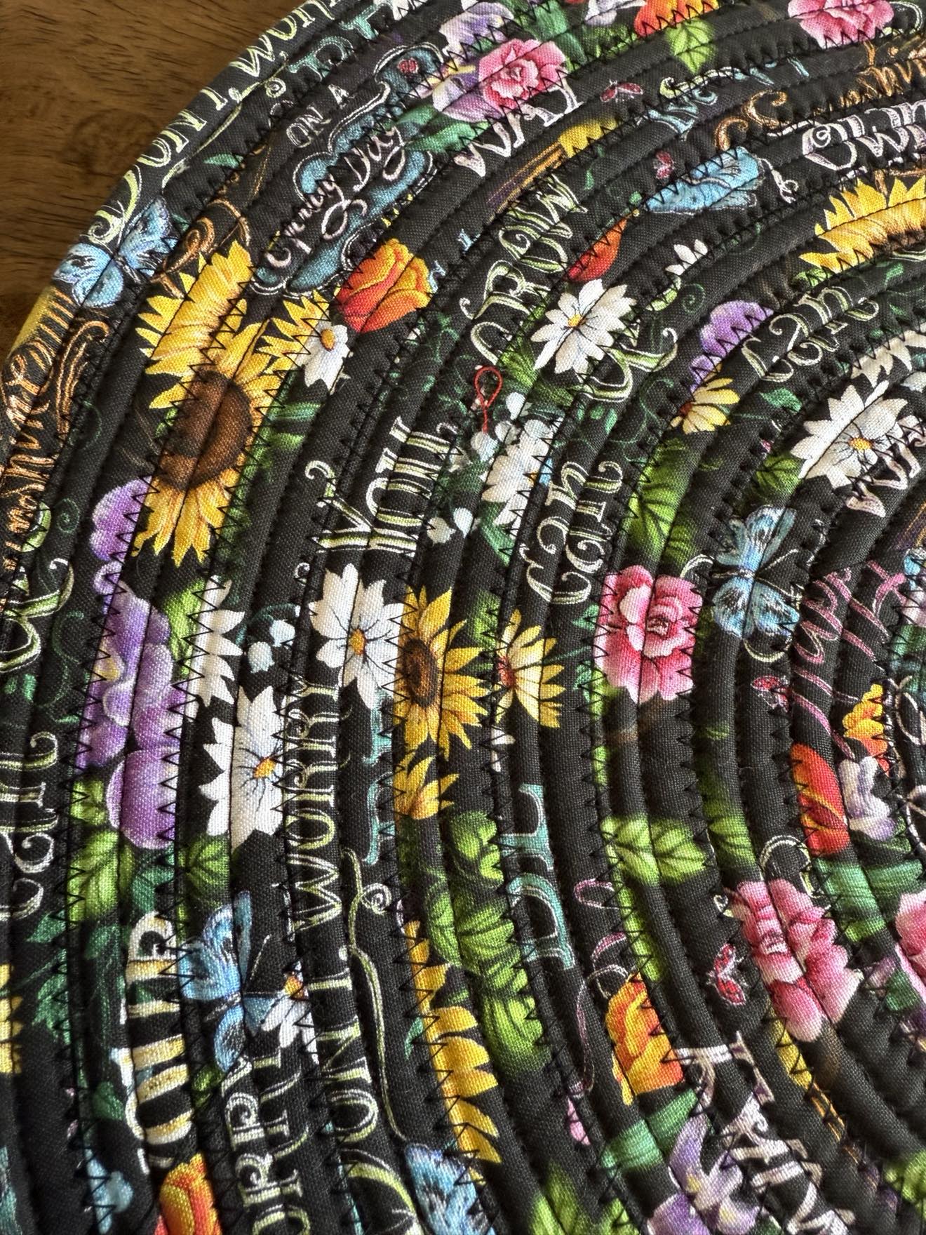 Round 17" Flower themed jelly roll placemats