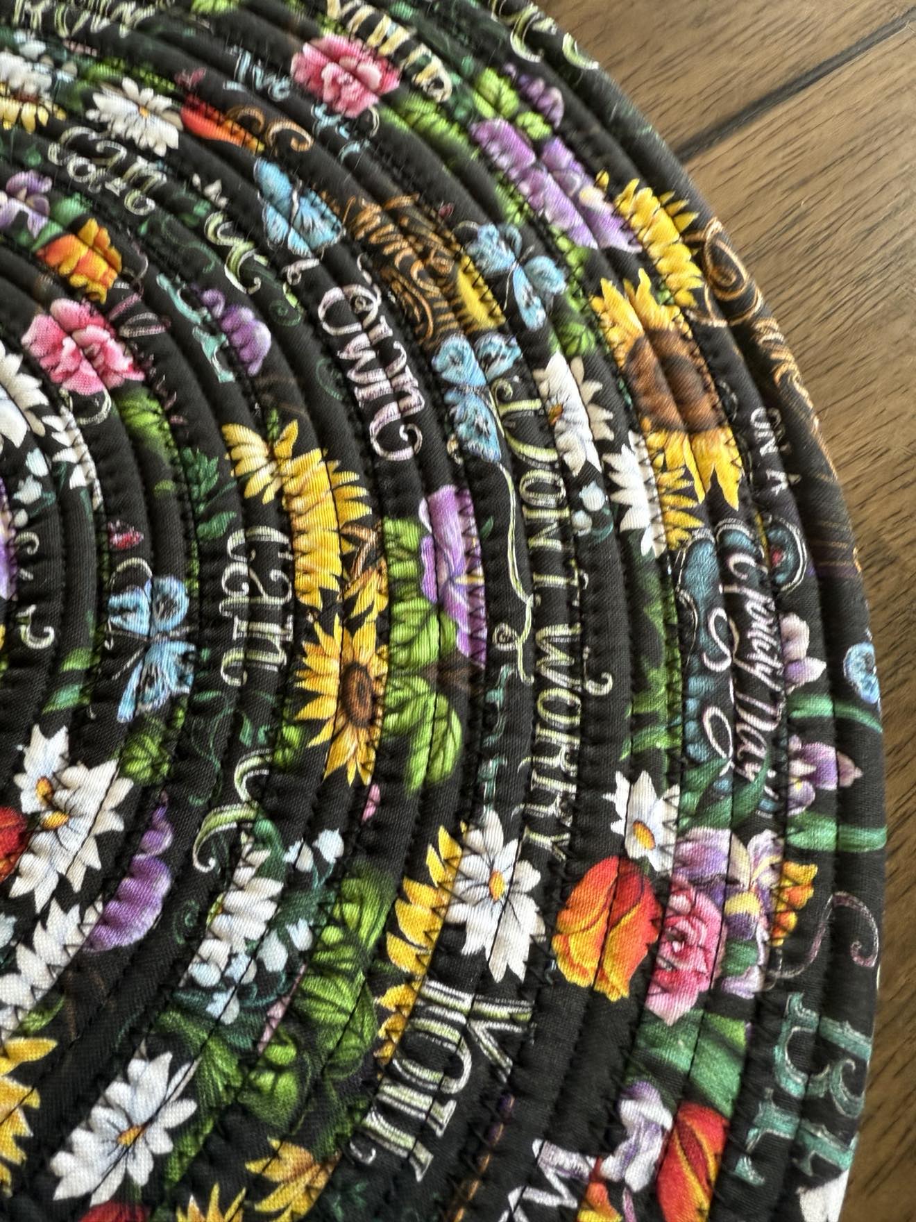 Round 17" Flower themed jelly roll placemats